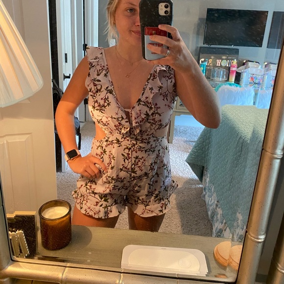 revolve romper - Picture 3 of 5